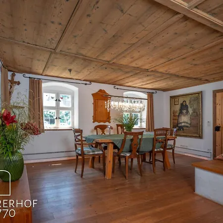 Nyaraló Wunderschoenes Mit Kamin In Riederau By Interhome Dießen am Ammersee