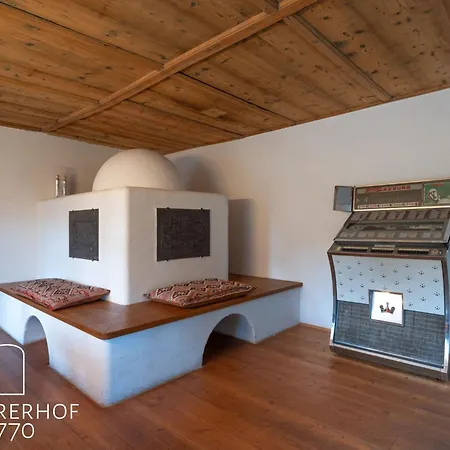 Nyaraló Wunderschoenes Mit Kamin In Riederau By Interhome