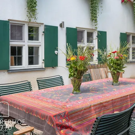 Nyaraló Wunderschoenes Mit Kamin In Riederau By Interhome Dießen am Ammersee